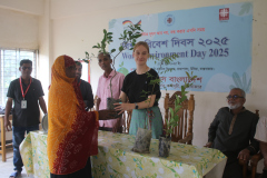 HHs-received-sapling-in-the-host-community